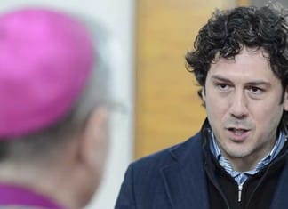 “Cronisti per 5 minuti”a Vita: Luciano, Giuseppina e Cristina intervistano il Vescovo